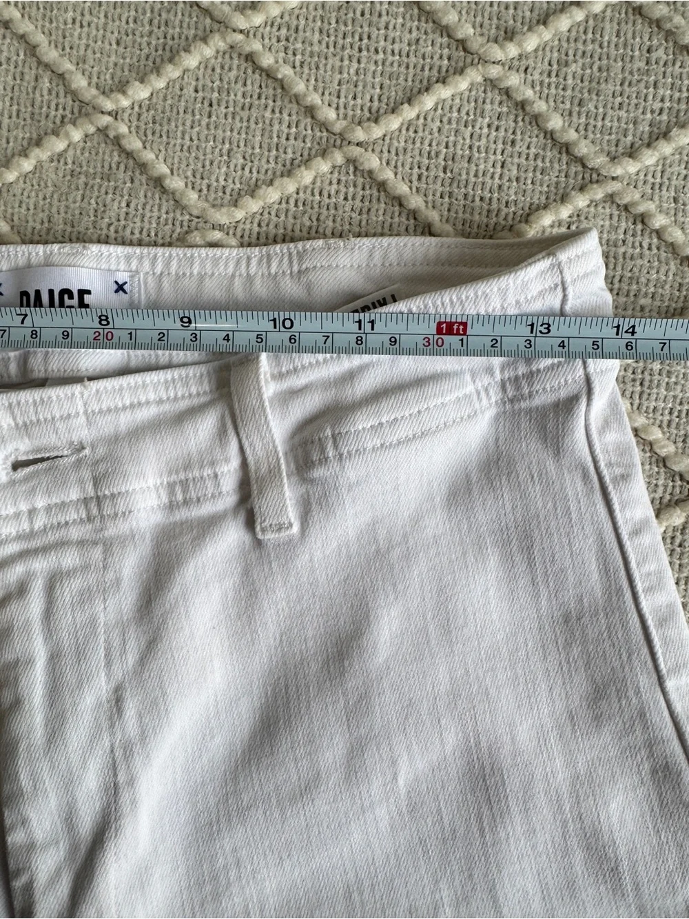 PAIGE Nellie White Wide Leg Crop Jeans Anthropologie Women’s Size 28